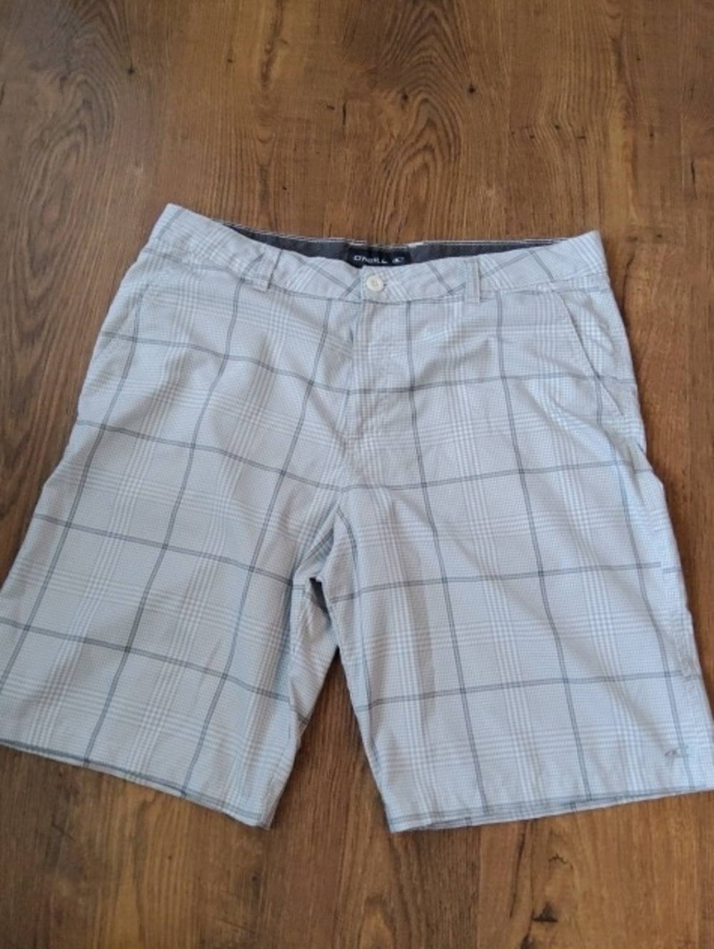 O'Neill Men's Light Gray Plaid Flat Front Shorts Golf Shorts Size 36